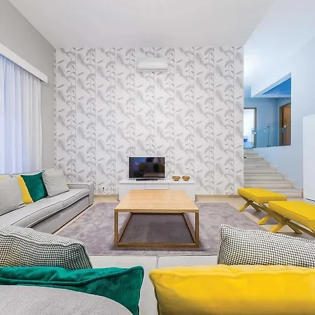 Morango Villa *